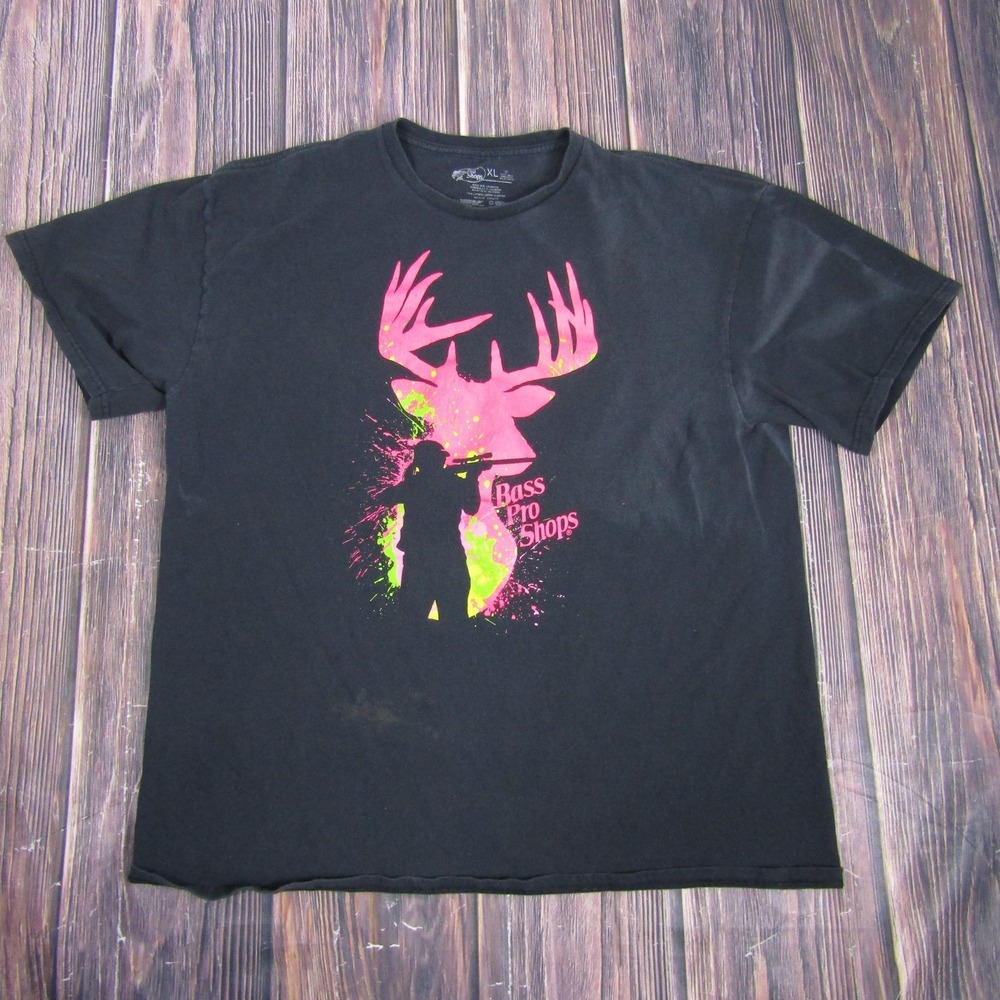 Bass Pro Shops Shirt Mens XL Black Deer Hunter‎ Graphic Outdoor Hunting Tee
